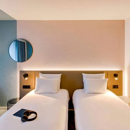 Novotel West Szálloda 4*