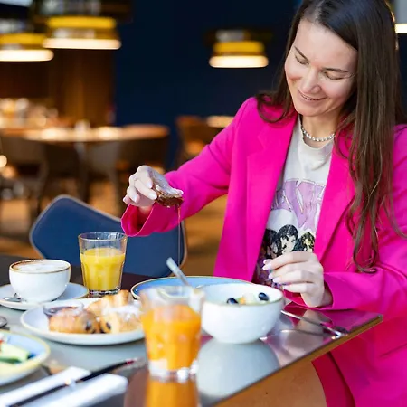 Szálloda Novotel West Zürich