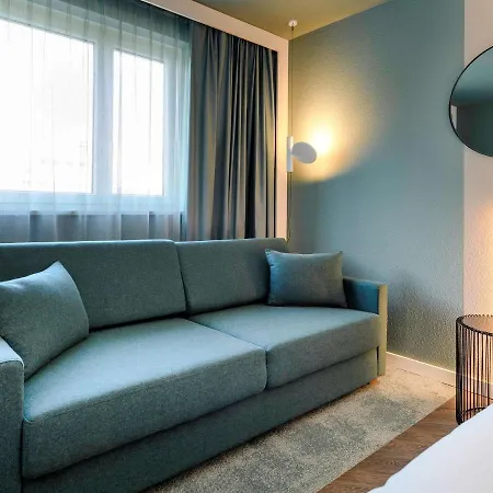 Novotel West 4*