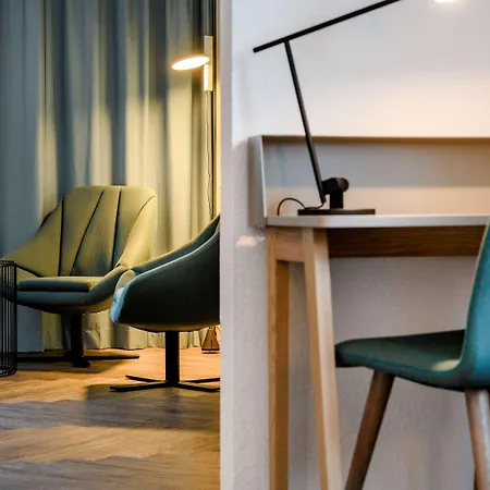 Hotel Novotel West