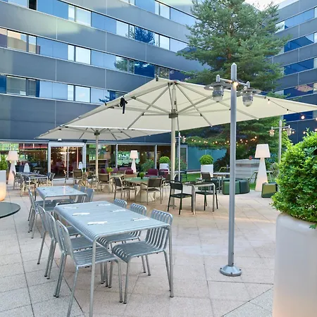 Novotel West 4*
