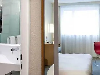 Готель Novotel West 4*