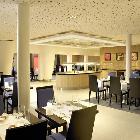 Hotel Novotel West 4*