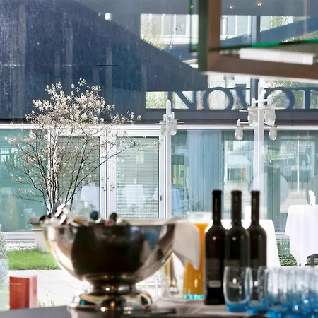 Szálloda Novotel West 4*