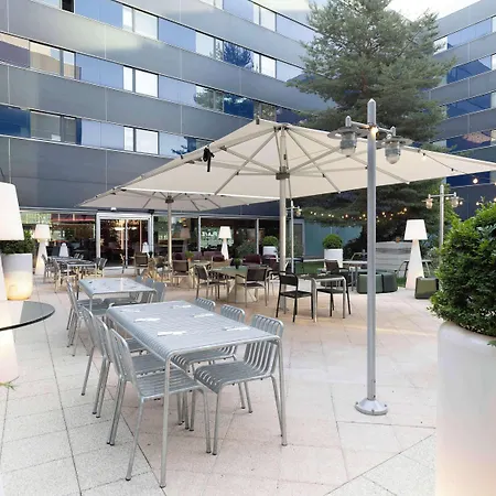 Szálloda Novotel West