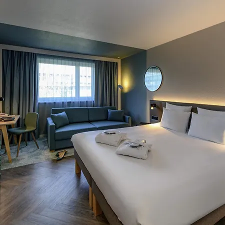 Hotel Novotel West