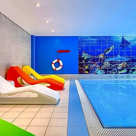 Szálloda Novotel West