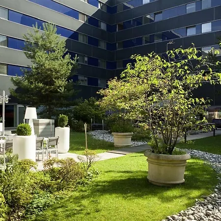 Novotel West מלון