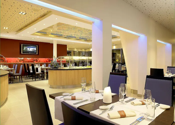 Отель Novotel West 4*