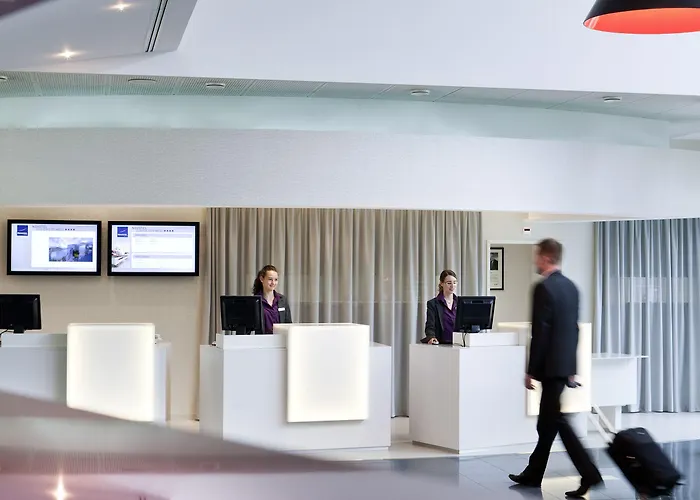 Novotel West Отель 4*