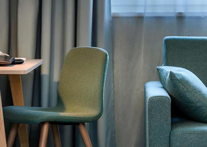 מלון Novotel West 4*