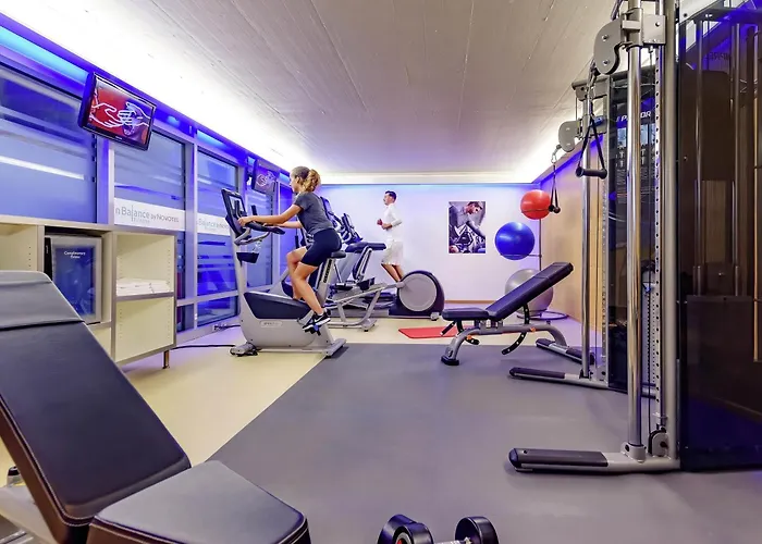 Hotel Novotel West 4*