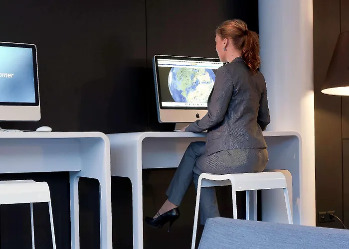 Hotell Novotel West 4*