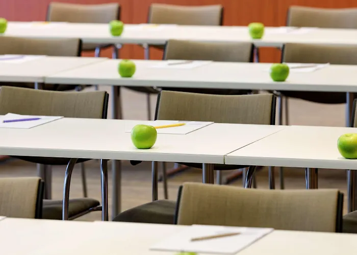 Hotell Novotel West 4*