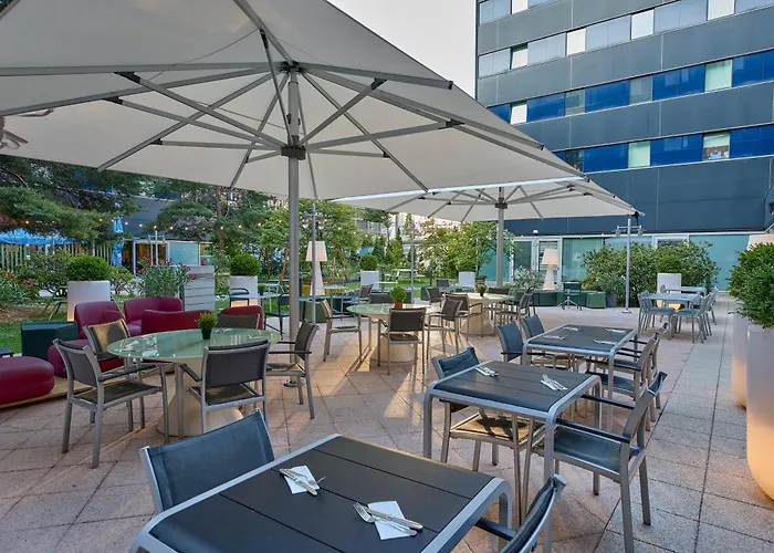 Hotell Novotel West 4*