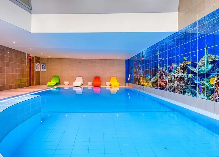 Novotel West Hotell 4*